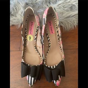 Betsey Johnson Black and White Heels